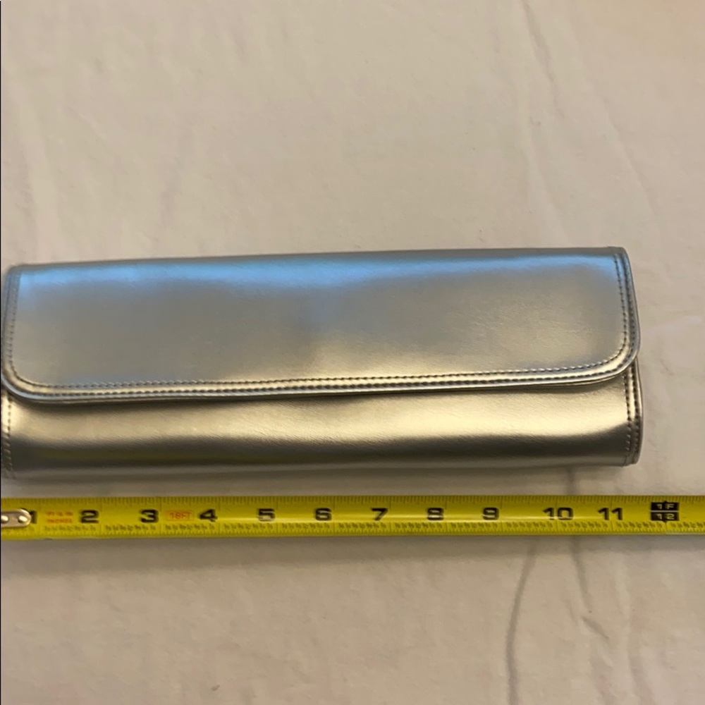 Silver clutch